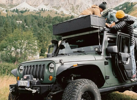 Location Jeep Wrangler Rubicon Overland Voyage Dolomites 4x4 tente de toit