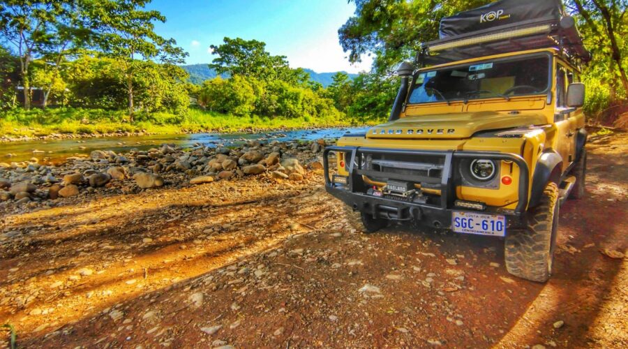 Un Defender 110 au Costa Rica