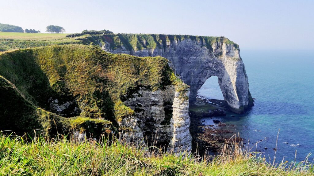 Itinéraires pour un Road trip en 4x4 avec tente de toit depuis Paris