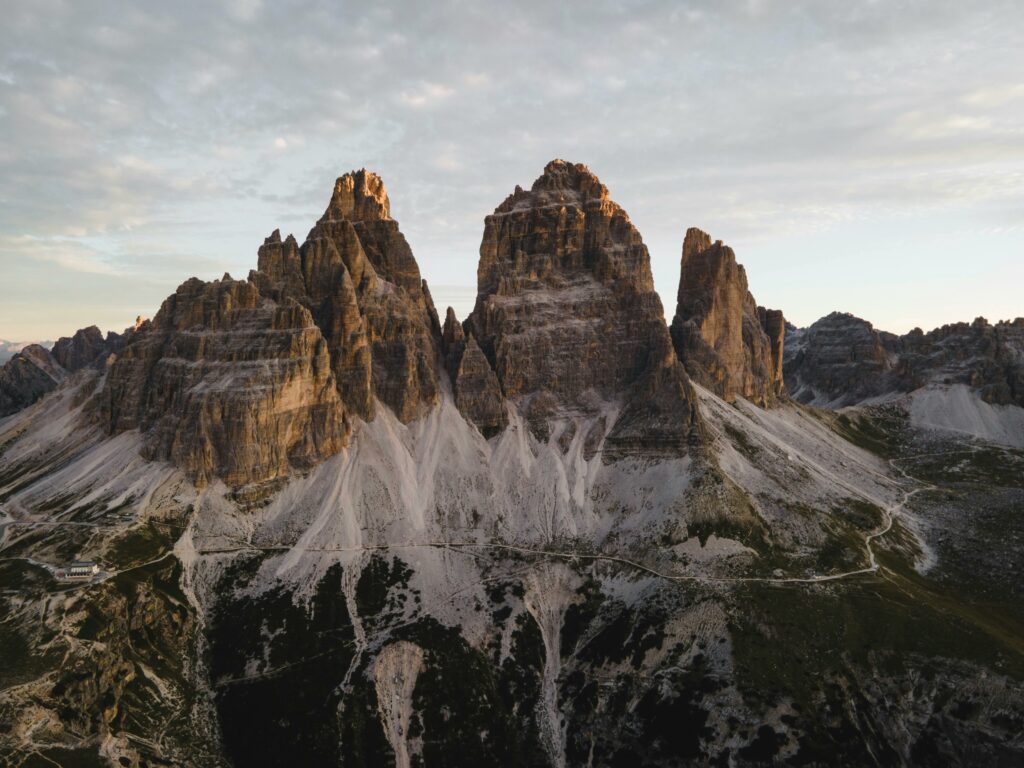 Le Tre Cime di Lavaredo Voyage Dolomites 4x4 tente de toit