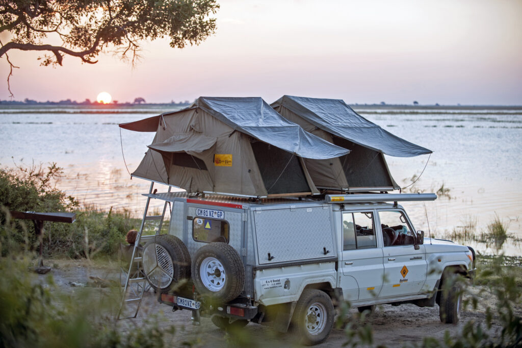 Toyota Land Cruiser DC Camp 4 Namibie 4wd Four wheel drive camper