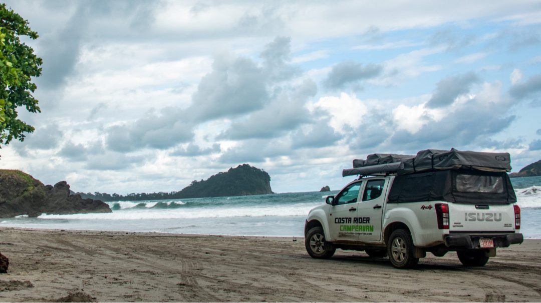 Location Isuzu D max avec tente de toit au Costa Rica