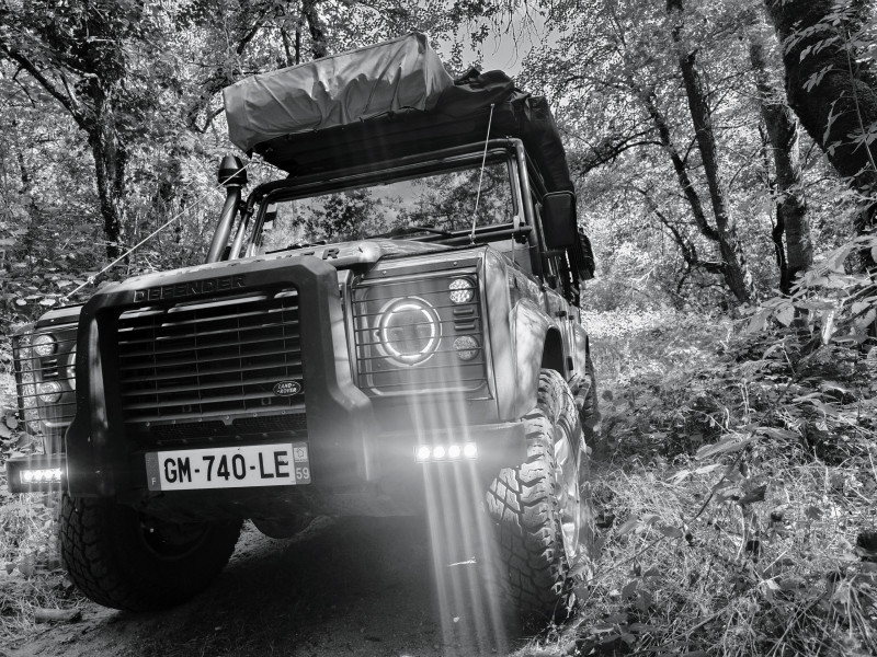 LAND ROVER Land Rover Defender