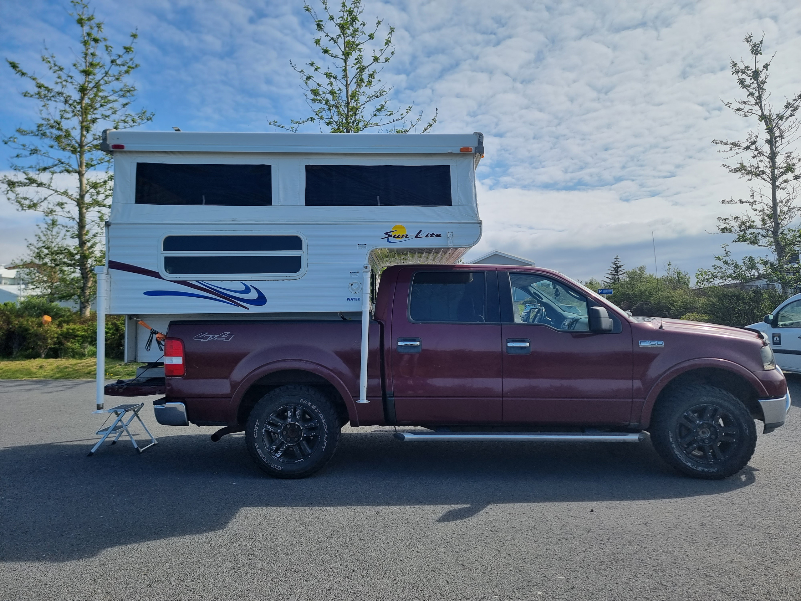 Ford F150 Truck Camper (Popup)