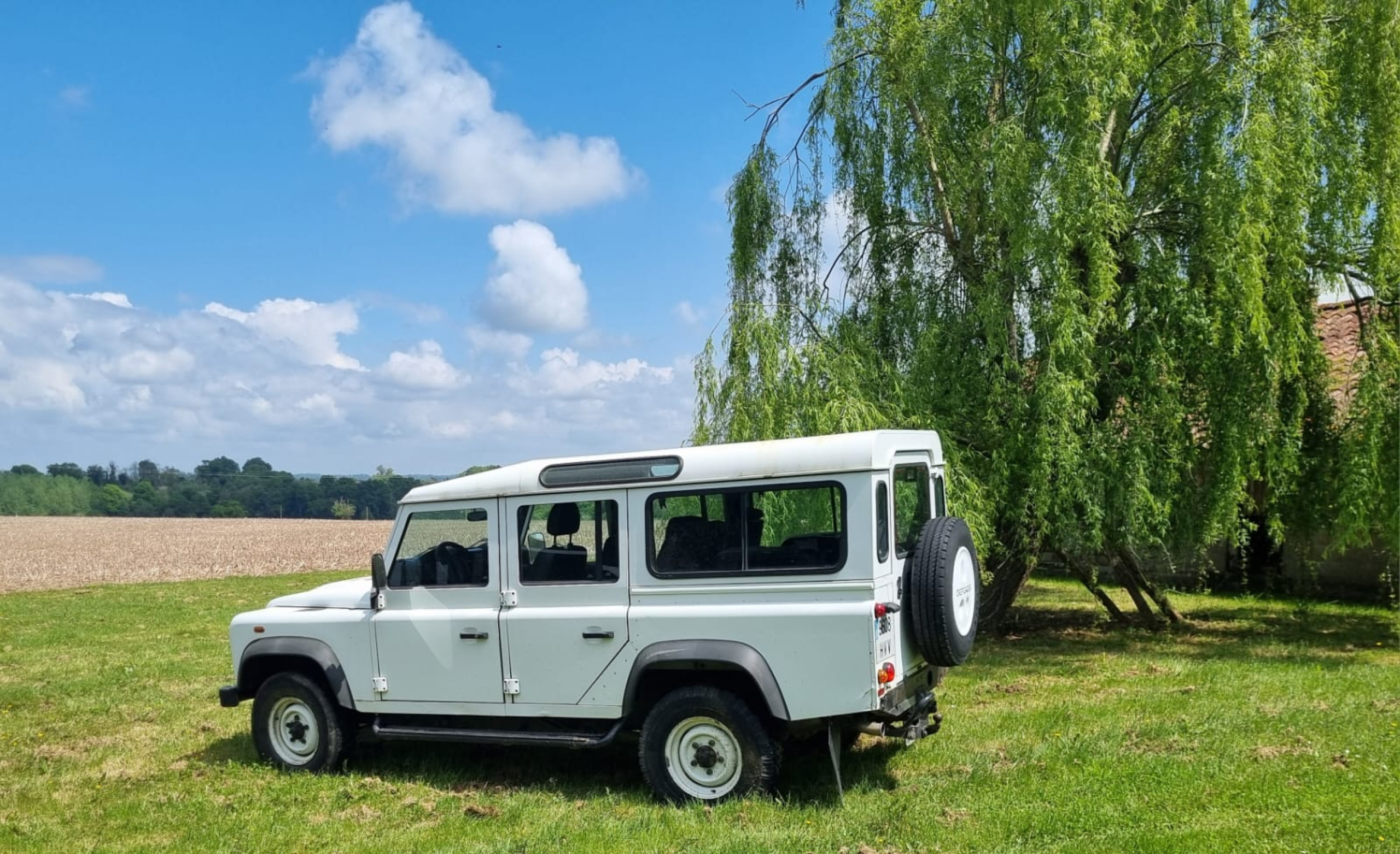 Defender 110 Td4 (disponible avec tente de toit fin juin)