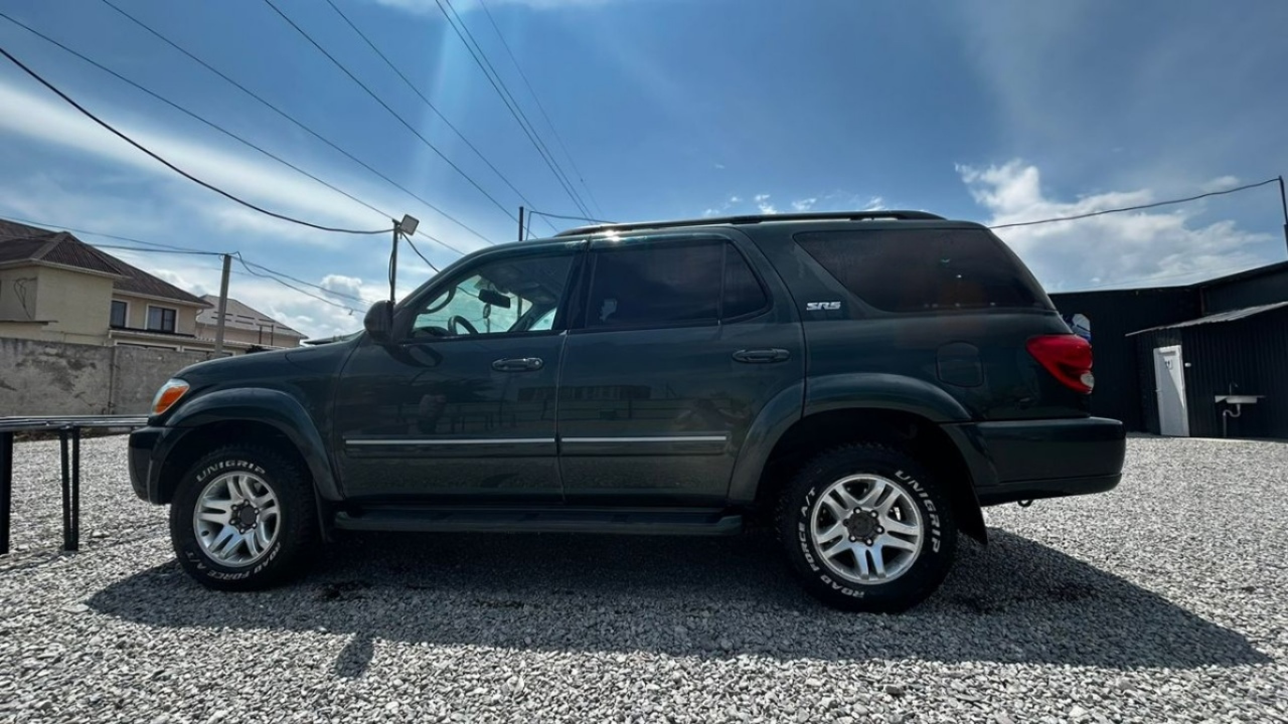 Sequoia V8 (with rooftop tent)