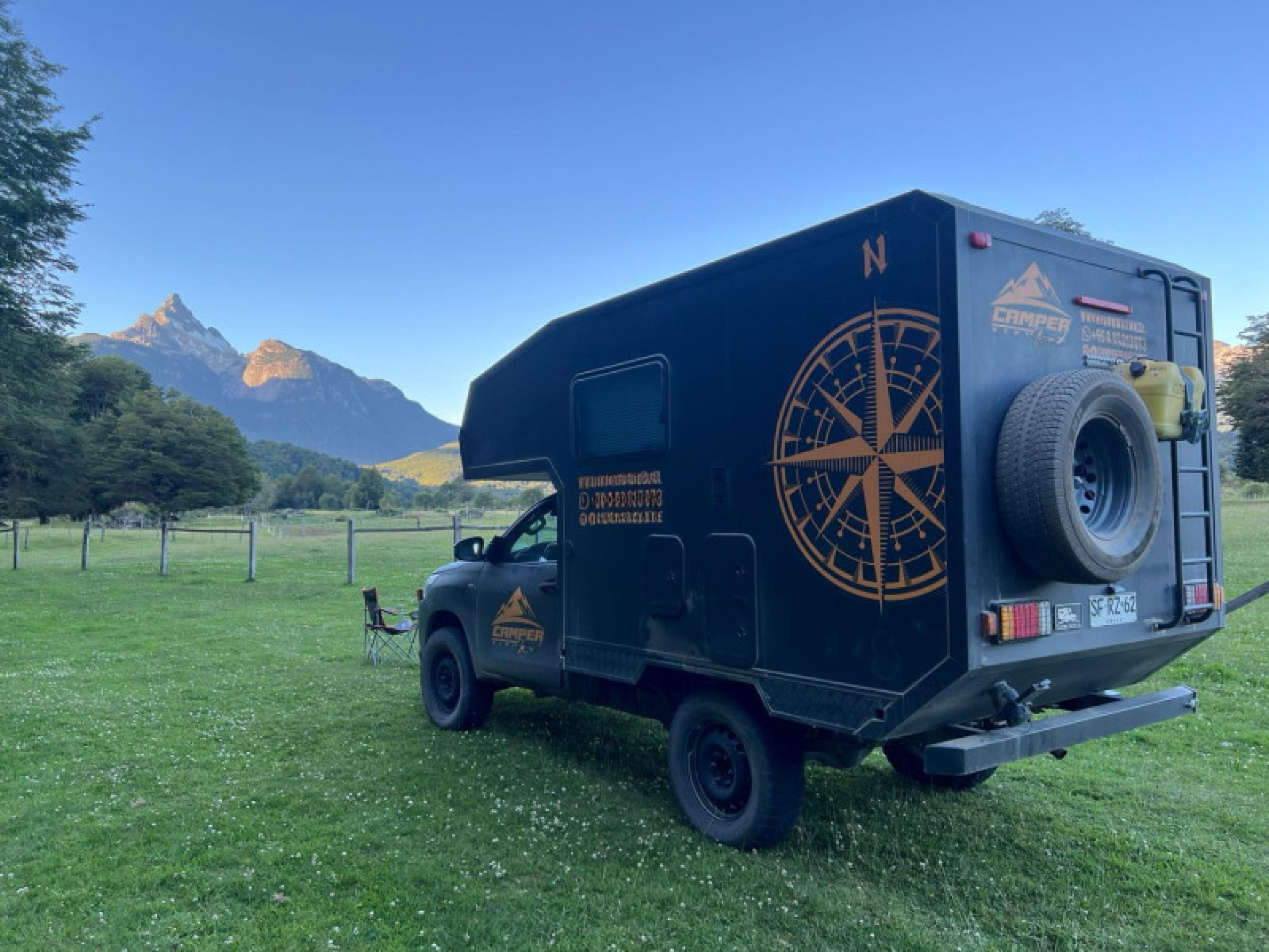 Hilux single Cab Pucon 4x4 Camper* (2pers)